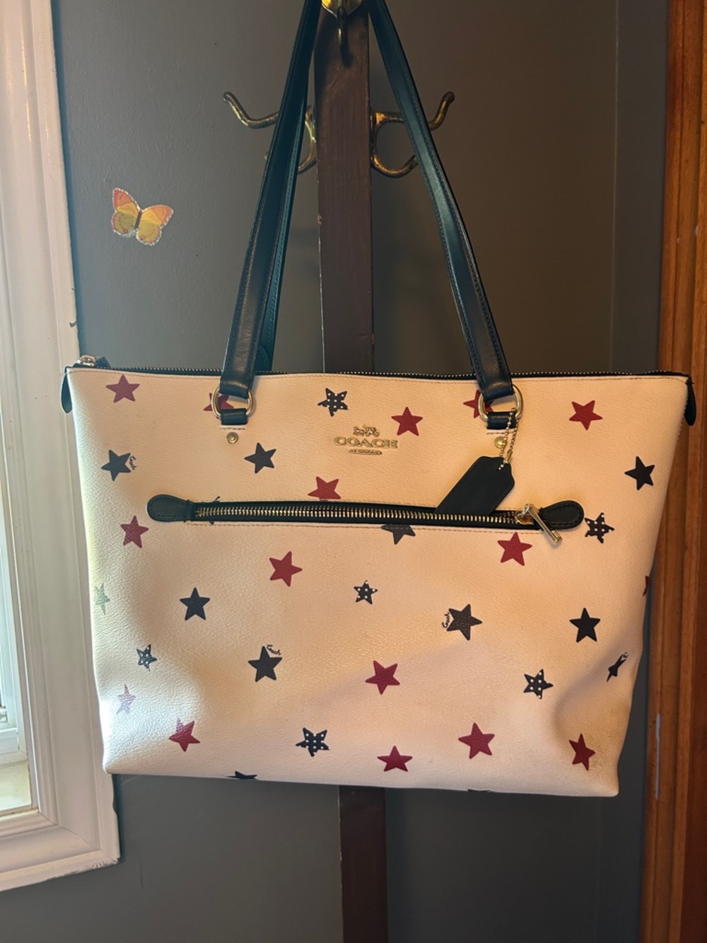 💙Coach White Leather Star Print Tote with Blue Handles and Red Stars